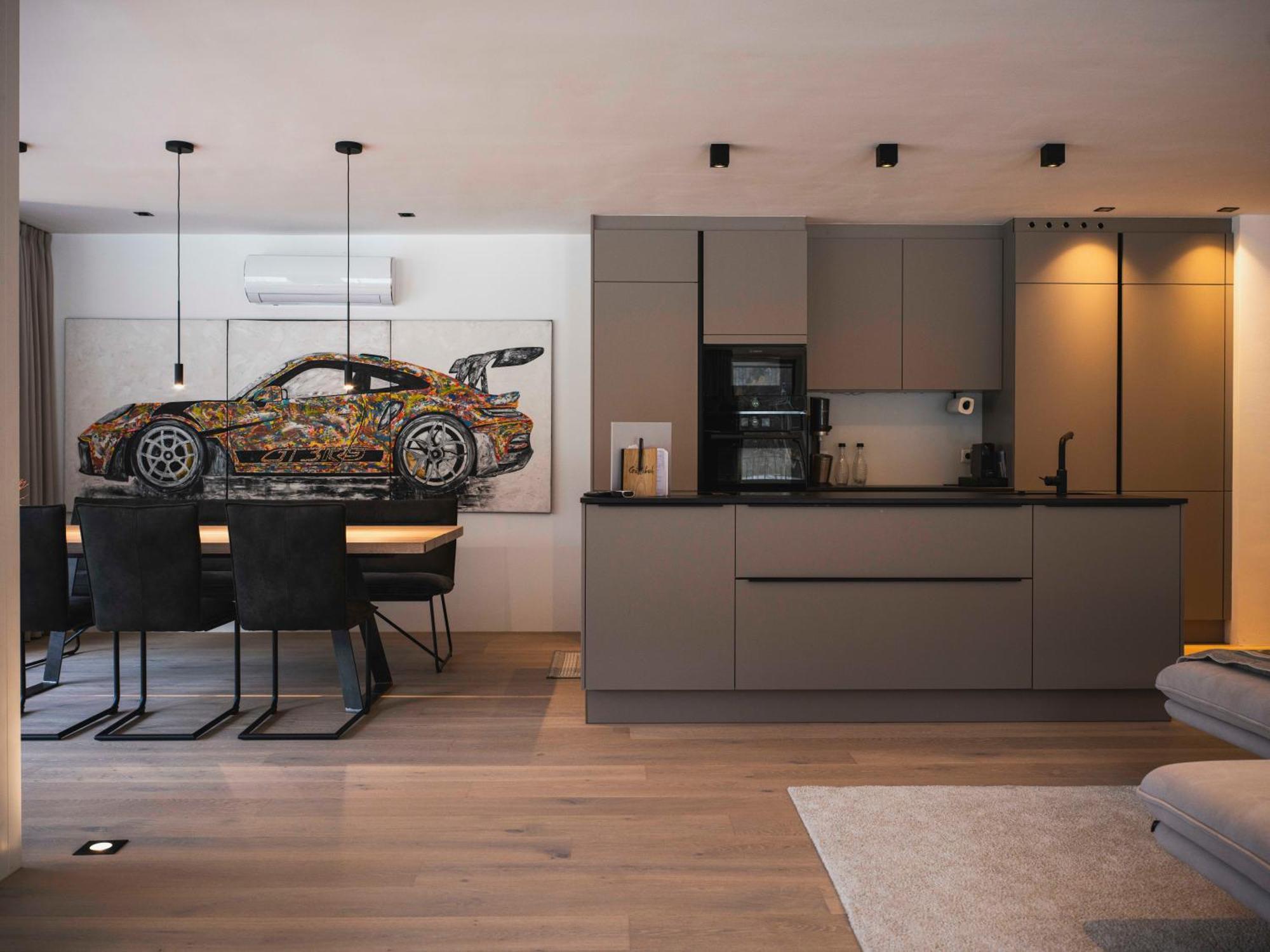 Garconniere Mit Parkplatz&terrasse Appartement *